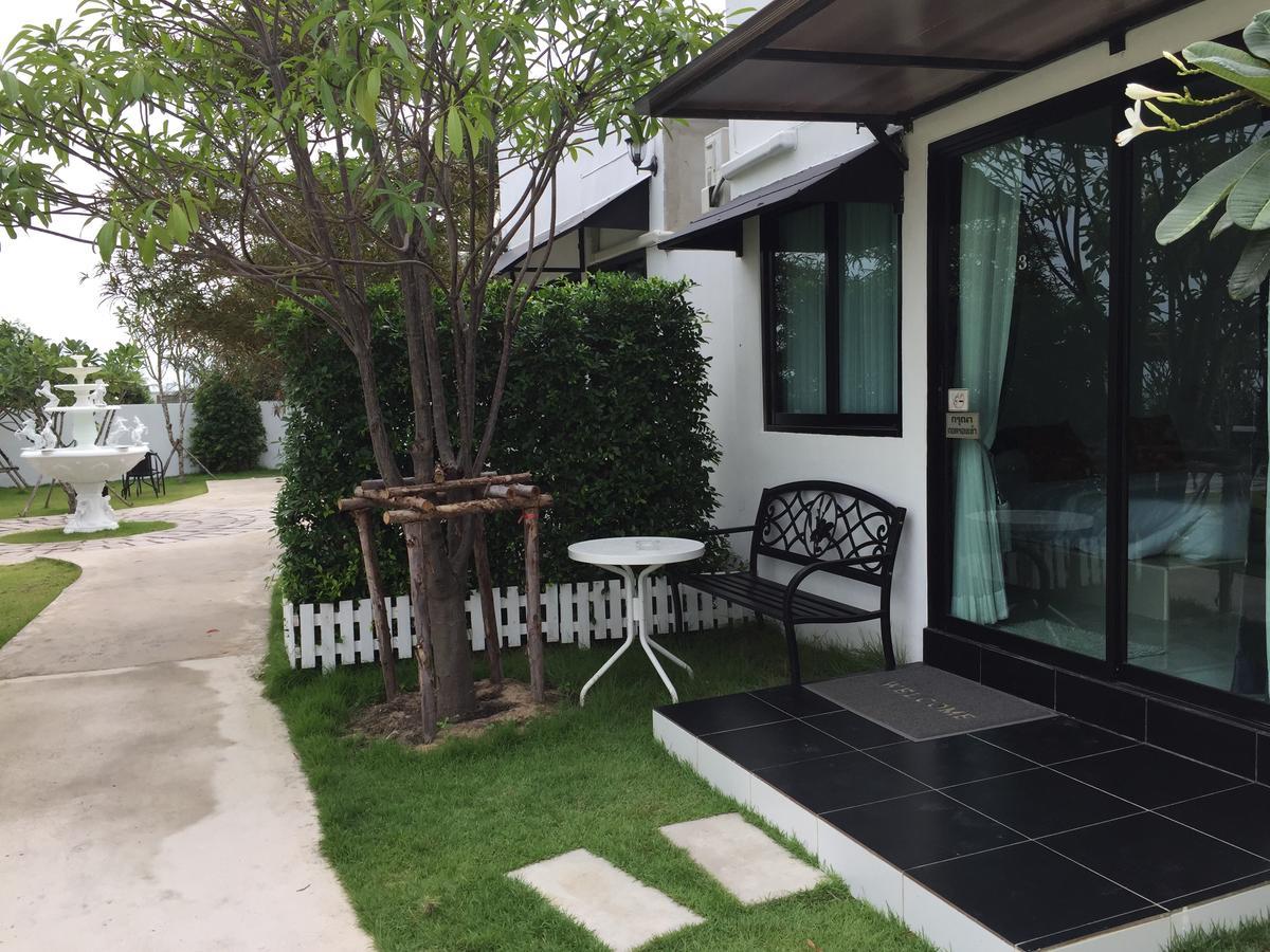 Loft Caravan Resort Хаад Чао Самран Екстериор снимка